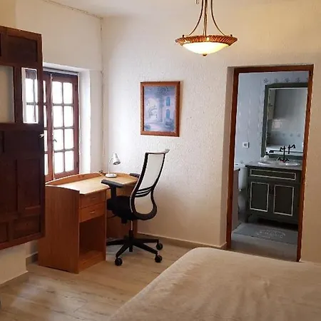 Gemuetliches Altstadthaus Am Kirchplatz In * Calpe